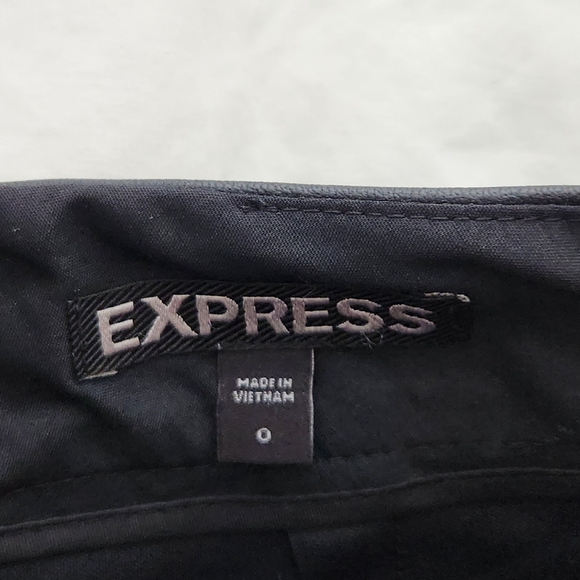 EXPRESS FAUX LEATHER SKORT SIZE 0 - Picture 5 of 8